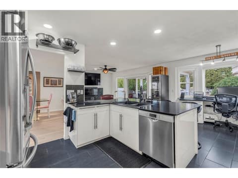Photo 15 of 444 Ridge Place, Husula/West Bench/Sage Mesa, Penticton