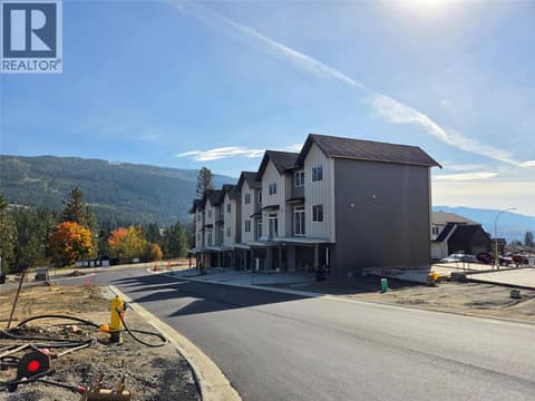 Photo 3 of 7110 Bates Road Unit# 27, Foothills, Vernon