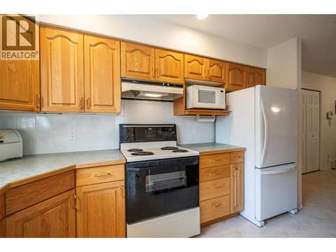 Kitchen at 5804 Richfield Drive, Westmount, Vernon