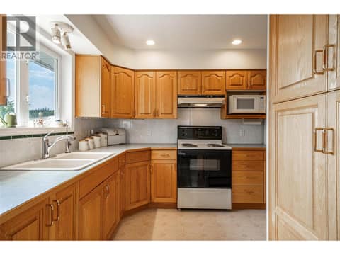Kitchen at 5804 Richfield Drive, Westmount, Vernon