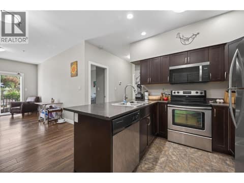 Photo 2 of 5170 DALLAS Drive Unit# 403, Dallas, Kamloops