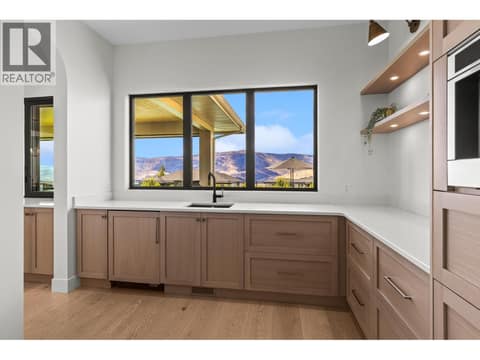 More butler pantry at 74 Red Sky Court, Wilden, Kelowna