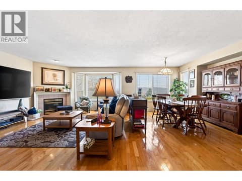 Photo 3 of 2022 PACIFIC Way Unit# 8, Aberdeen, Kamloops