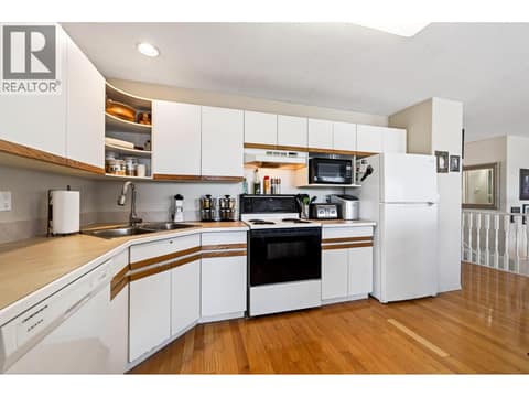 Photo 9 of 2022 PACIFIC Way Unit# 8, Aberdeen, Kamloops