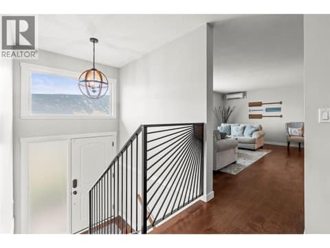 Photo 4 of 14487 Oyama Road, Lake Country East / Oyama