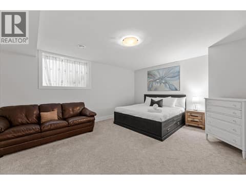 2nd downstairs bedroom with ensuite and walk in closet at 980 Ledgeview Court, Upper Mission, Kelowna