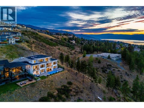 No neighbours on 3 sides of you, with easy access to walking and biking trails at 980 Ledgeview Court, Upper Mission, Kelowna
