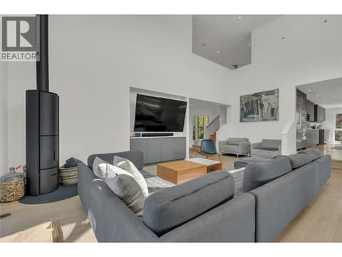 Photo 5 of 1053 Ohlhausen Road, Penticton Rural