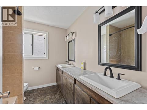 Photo 16 of 245 Holbrook Road W, Rutland South, Kelowna