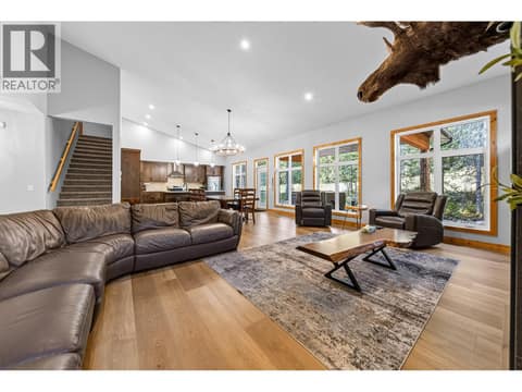Photo 4 of 5550 Currie Bowl Way, Ski Hill Area, Fernie