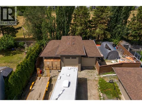 Photo 11 of 3250 St. Amand Road, Springfield/Spall, Kelowna