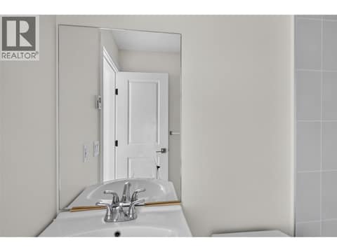 Bathroom at 4004 34 Street Unit# 206, Alexis Park, Vernon