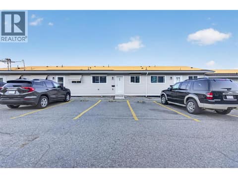 Parking at 4004 34 Street Unit# 206, Alexis Park, Vernon