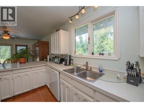 Photo 33 of 40 Rosoman Road, Enderby / Grindrod