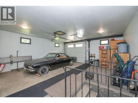 Attached Garage at 40 Rosoman Road, Enderby / Grindrod