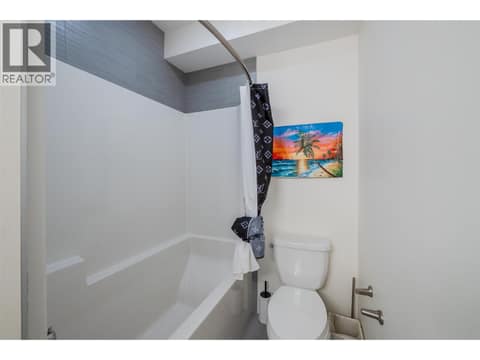 Full common bathroom. at 125 Cabernet Drive Unit# 26, Eastside/Lkshr Hi/Skaha Est, Okanagan Falls