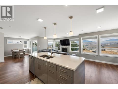 Kitchen. at 125 Cabernet Drive Unit# 26, Eastside/Lkshr Hi/Skaha Est, Okanagan Falls