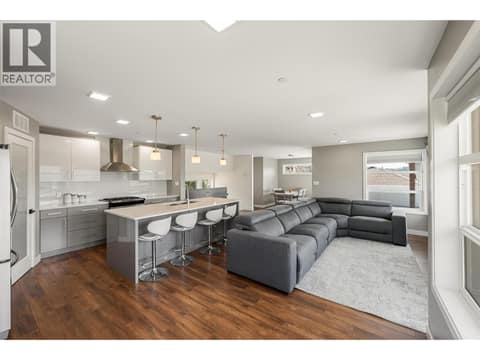 Kitchen/Living Room. at 125 Cabernet Drive Unit# 26, Eastside/Lkshr Hi/Skaha Est, Okanagan Falls