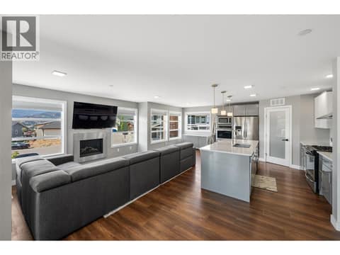 Kitchen/Living Room. at 125 Cabernet Drive Unit# 26, Eastside/Lkshr Hi/Skaha Est, Okanagan Falls