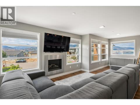 Living Room. at 125 Cabernet Drive Unit# 26, Eastside/Lkshr Hi/Skaha Est, Okanagan Falls