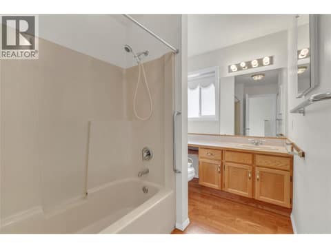 Photo 19 of 14615 Victoria Road Unit# 7, Main Town, Summerland