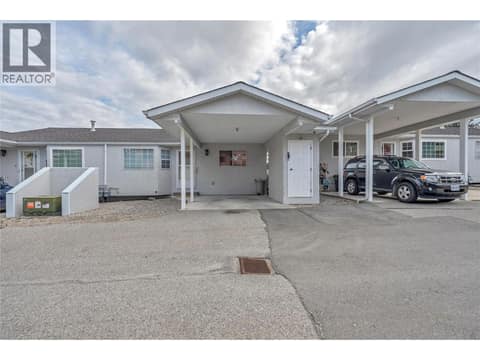 Photo 4 of 14615 Victoria Road Unit# 7, Main Town, Summerland