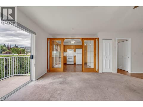 Photo 6 of 14615 Victoria Road Unit# 7, Main Town, Summerland