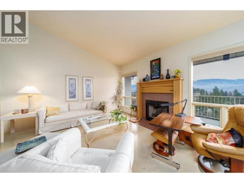 Photo 12 of 933 Purcell Drive, Dilworth Mountain, Kelowna