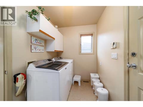Photo 25 of 933 Purcell Drive, Dilworth Mountain, Kelowna