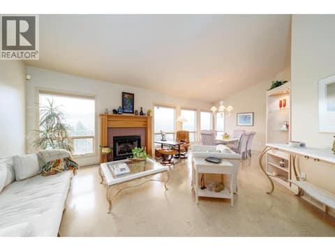 Photo 4 of 933 Purcell Drive, Dilworth Mountain, Kelowna