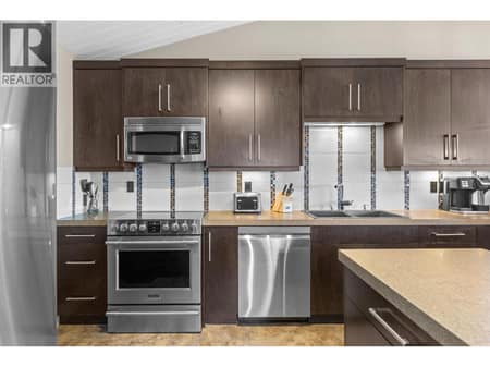 Photo 6 of 1084 Westside Road S, West Kelowna Estates
