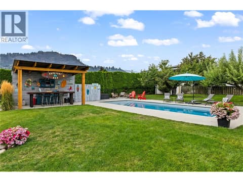 Photo 19 of 910 Westbrook Drive, Lakeview Heights, West Kelowna