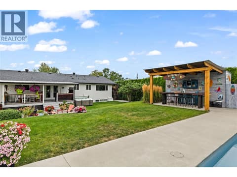Photo 25 of 910 Westbrook Drive, Lakeview Heights, West Kelowna