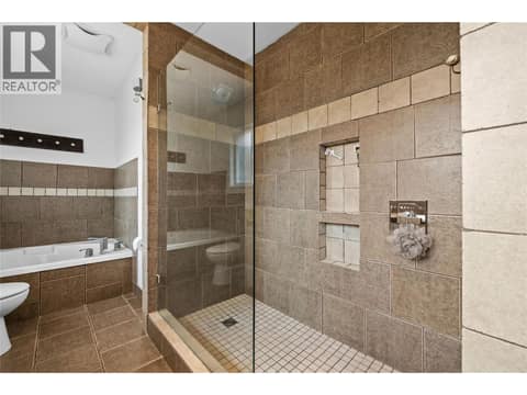 Photo 30 of 910 Westbrook Drive, Lakeview Heights, West Kelowna