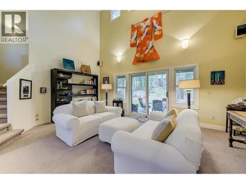 Photo 9 of 3605 Luxmoore Road, South East Kelowna