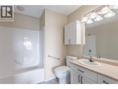 Ensuite at 250 Dougall Road N Unit# 405, Rutland North, Kelowna