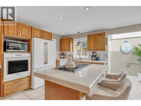 Photo 11 of 162 Westview Place, Wiltse/Valleyview, Penticton