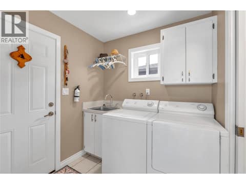 Photo 16 of 162 Westview Place, Wiltse/Valleyview, Penticton