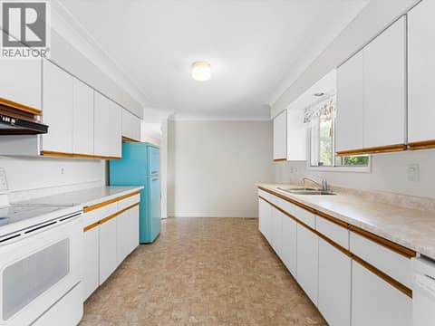 Photo 11 of 465 Hollydell Road, Rutland South, Kelowna