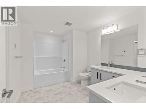 Main bathroom at 3434 McKinley Beach Drive Unit# 209, McKinley Landing, Kelowna