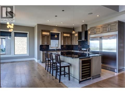 Photo 11 of 1002 Hewetson Avenue, Upper Mission, Kelowna