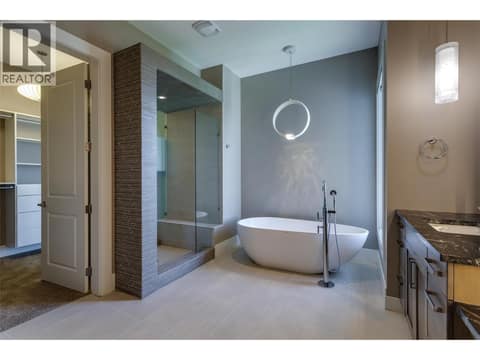Photo 26 of 1002 Hewetson Avenue, Upper Mission, Kelowna