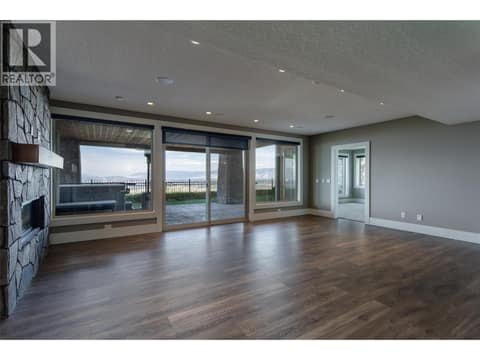 Photo 35 of 1002 Hewetson Avenue, Upper Mission, Kelowna