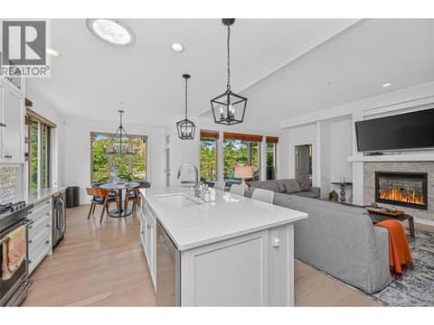 Photo 23 of 159 Dormie Park Crescent, Predator Ridge, Vernon