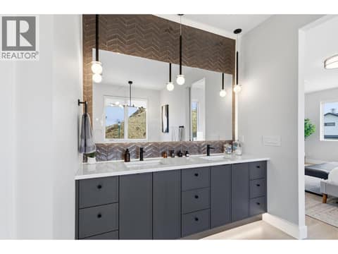 Primary bathroom at 451 Vision Court, Kettle Valley, Kelowna
