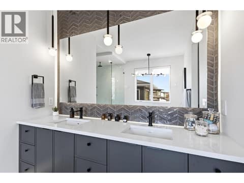 Primary bathroom at 451 Vision Court, Kettle Valley, Kelowna