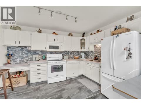 Photo 1 of 11222 Quinpool Road Unit# 1, Main Town, Summerland