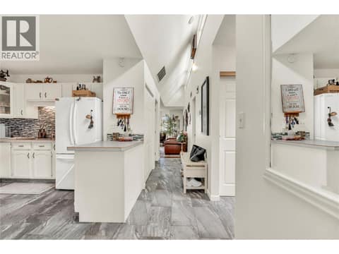 Photo 5 of 11222 Quinpool Road Unit# 1, Main Town, Summerland