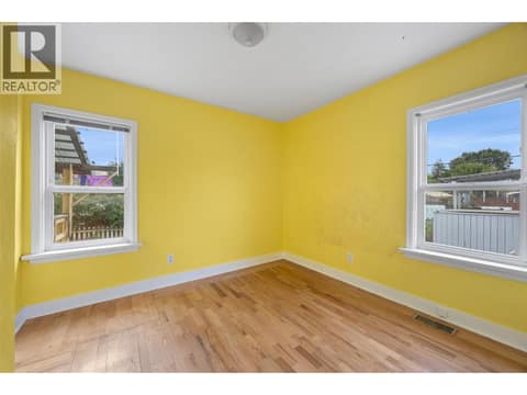Photo 11 of 403 Mackenzie Avenue, North Kamloops