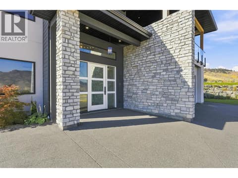 Photo 6 of 145 RUE CHEVAL NOIR Street, Tobiano, Kamloops